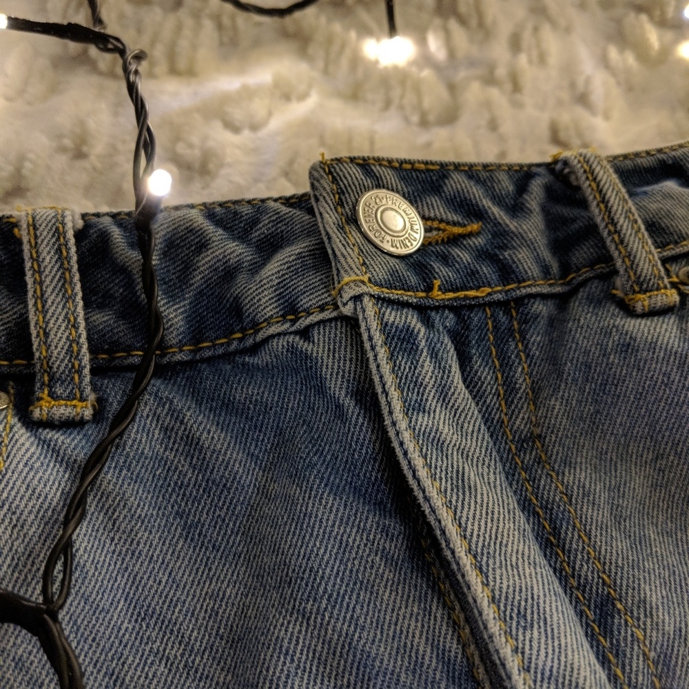 NWOT Forever 21 denim skirt - Picture 2 of 5